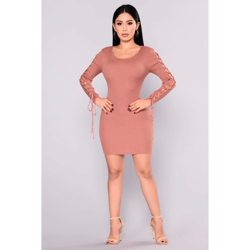 Layne Lace Up Dress - Mauve
